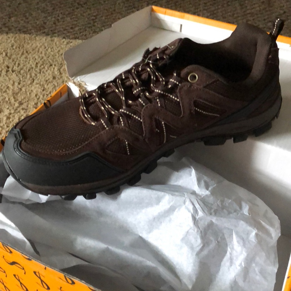 Men’s sneaker